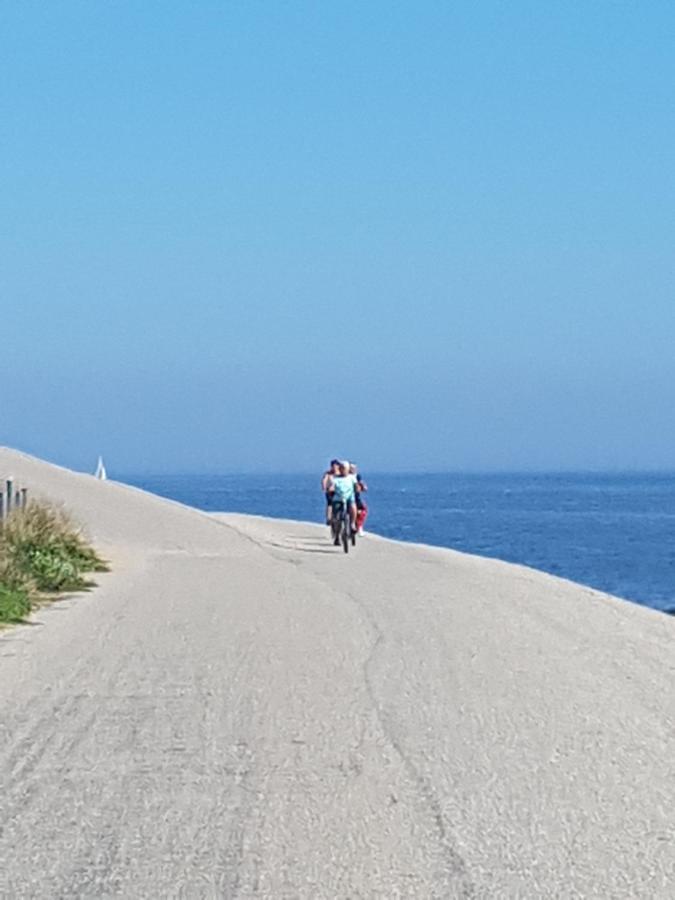 Romantisch Huisje Nabij Het Strand Met Uitzicht Op De Tulpenvelden Julianadorp Eksteriør bilde